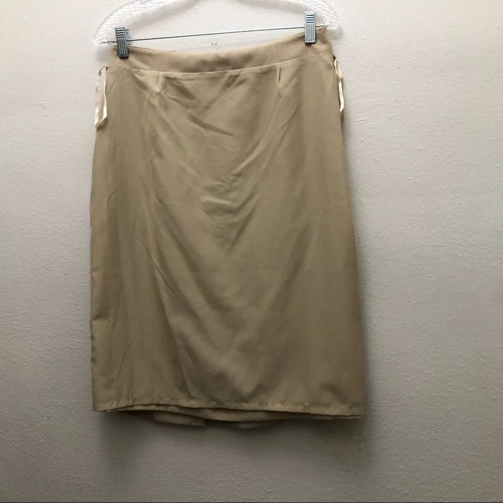 Newport News Skirt Suit Long Sleeve Jacket & Knee High Skirt Women's Size 10 Tan - Picture 9 of 15